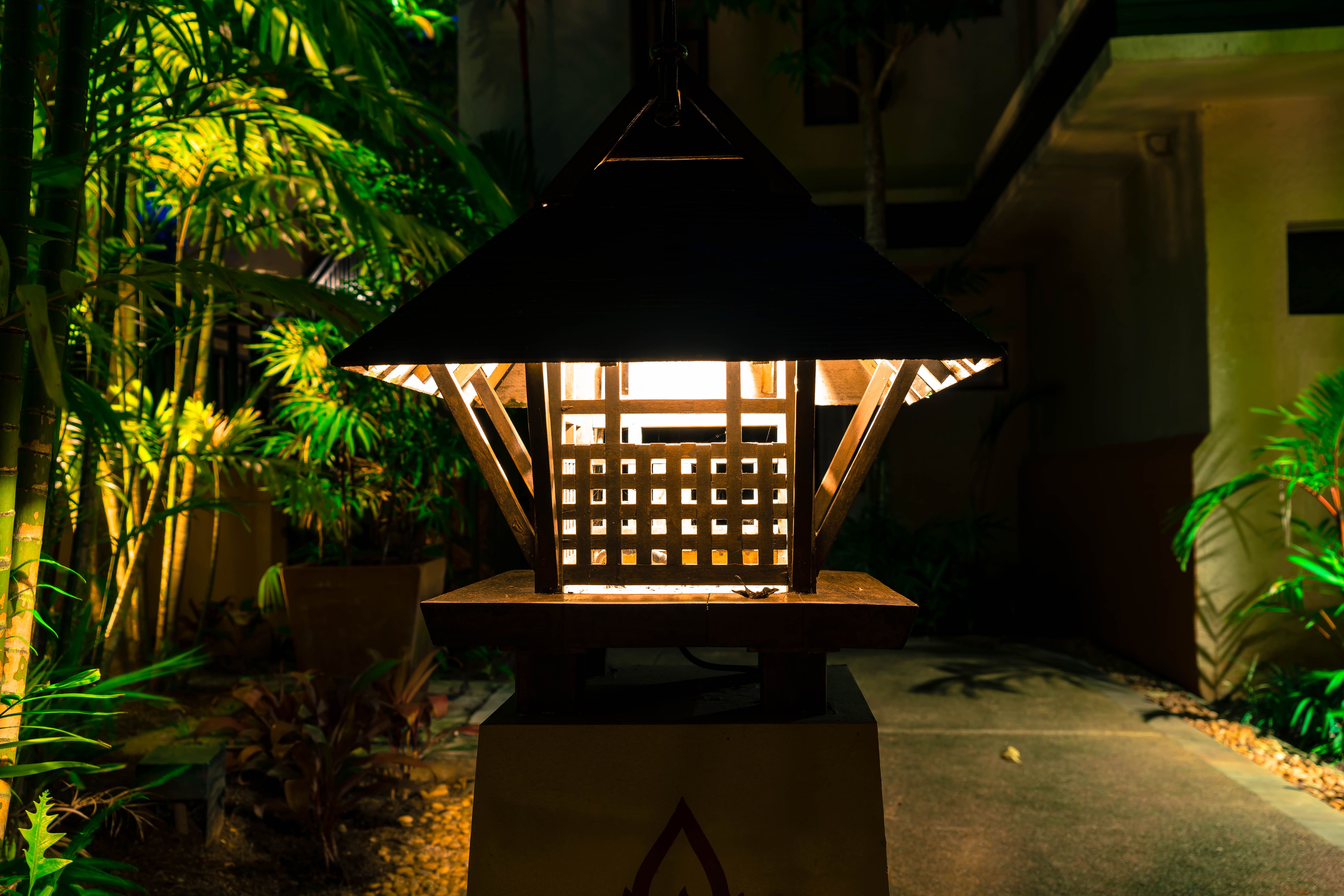 Waterproof outdoor LED garden lights for landscape lighting